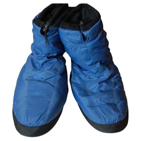 Vintage REI Insulated Puffy Slippers Size Medium Blue Outdoors Camping - Picture 1 of 8